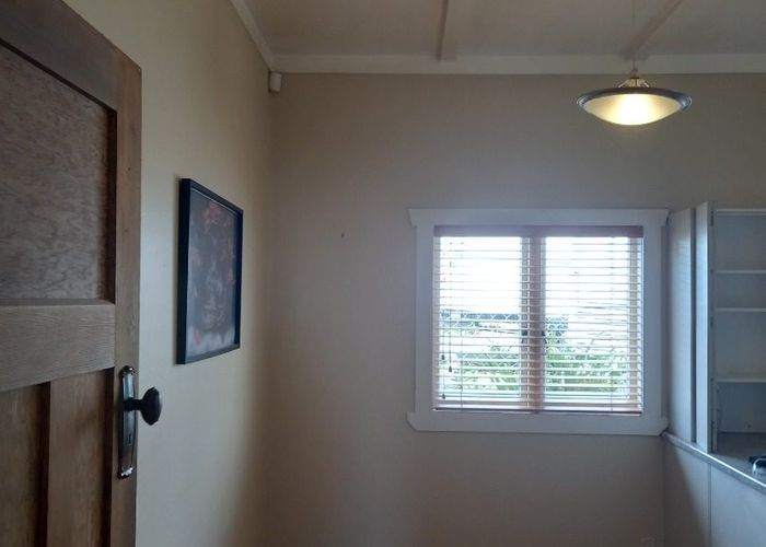  at 32 Fergusson Avenue, Sandringham, Auckland City, Auckland