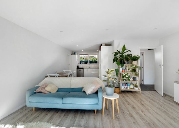  at 1/86 Avonhead Road, Avonhead, Christchurch
