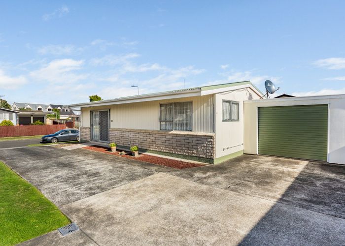  at 17B Treadwell Street, Springvale, Whanganui, Manawatu / Whanganui