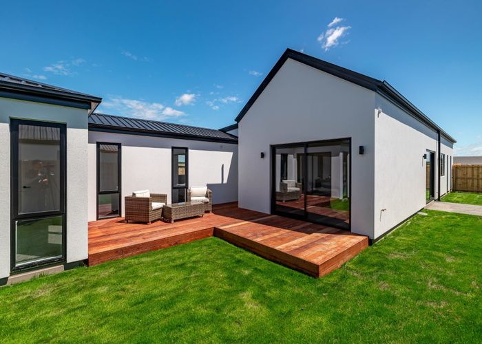  at 16 Paradise Way, Halswell, Christchurch