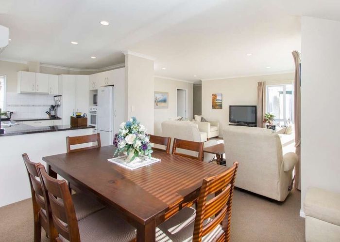  at 34B Vincent Street, Howick, Manukau City, Auckland