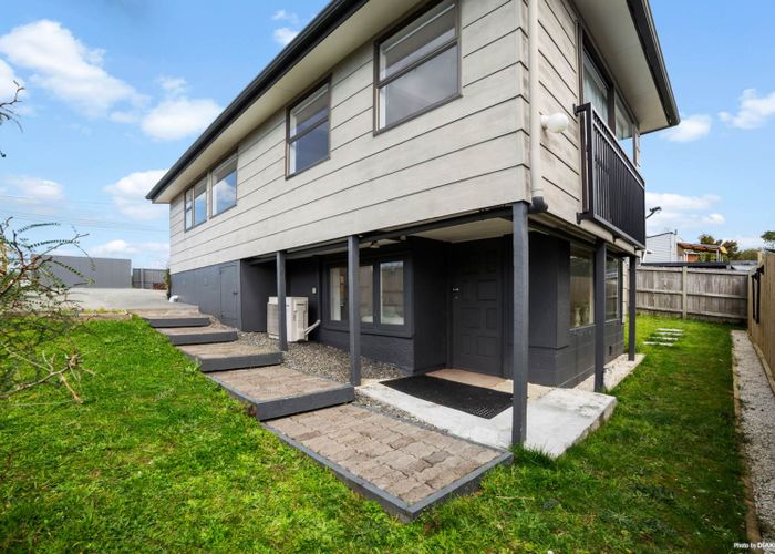  at 33 Arran Road, Browns Bay, Auckland