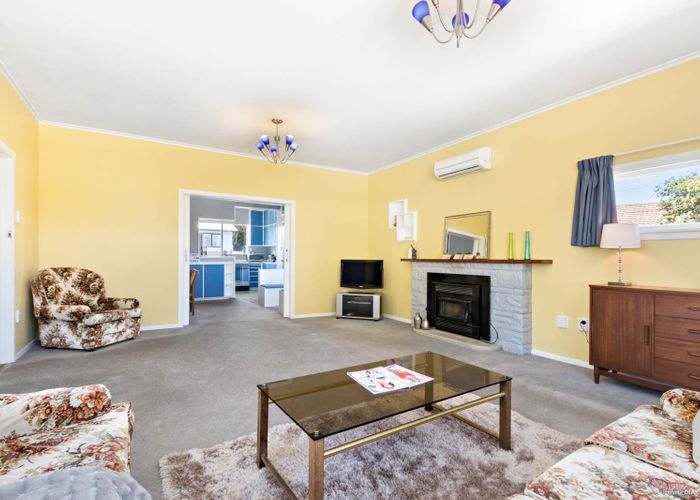  at 56 Connell Street, Blockhouse Bay, Auckland