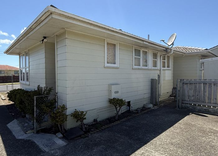  at Mangere East, Manukau City, Auckland