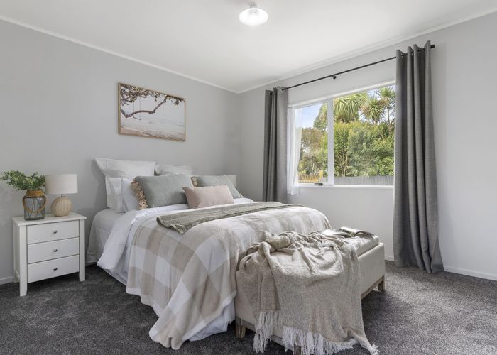  at 2/27 Jutland Road, Hauraki, Auckland
