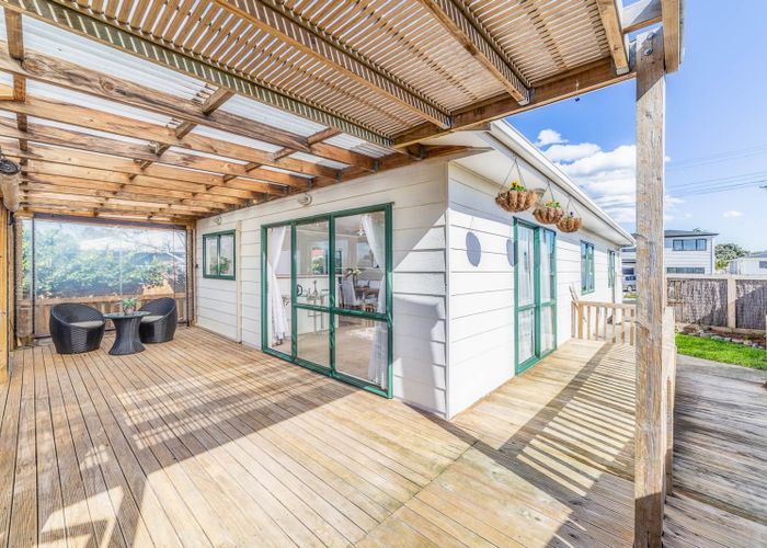  at 3A Mawney Road, Henderson, Auckland