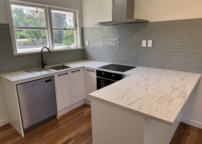  at 2/67a Alberton Ave, Mount Albert, Auckland City, Auckland