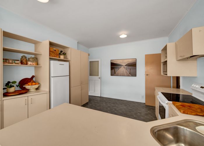  at 12 Selwyn Crescent, College Estate, Whanganui
