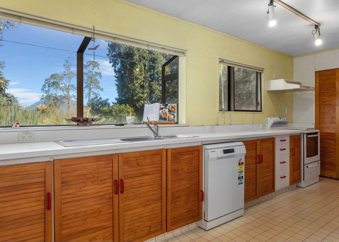  at 21 Kawerau Road, Putauaki, Whakatane