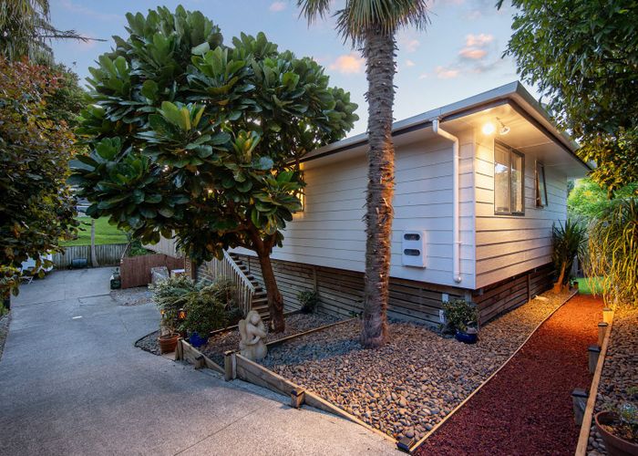  at 25A Clairville Crescent, Wai o Taiki Bay, Auckland