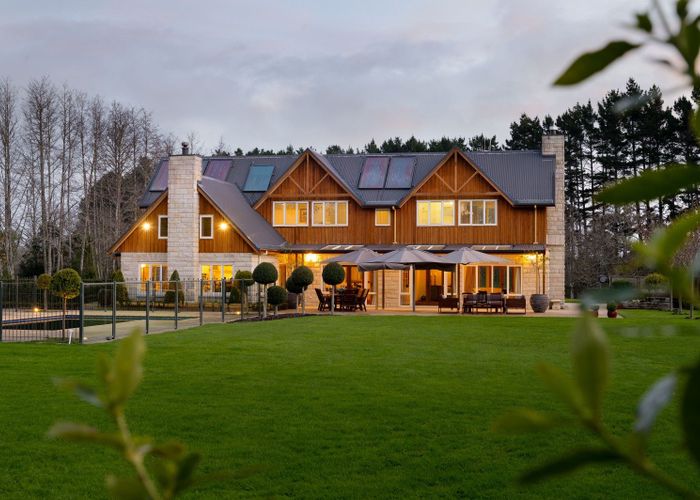  at 2247 River Road, Horsham Downs, Hamilton