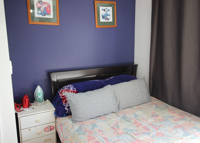 at 2/8 Almond Place, Mount Wellington, Auckland City, Auckland