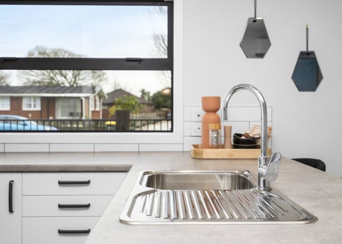  at 2/4 Cotton Street, Beerescourt, Hamilton, Waikato