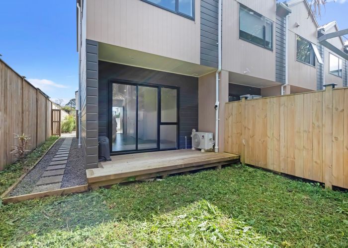  at 3/12 Arney Road, Ranui, Auckland