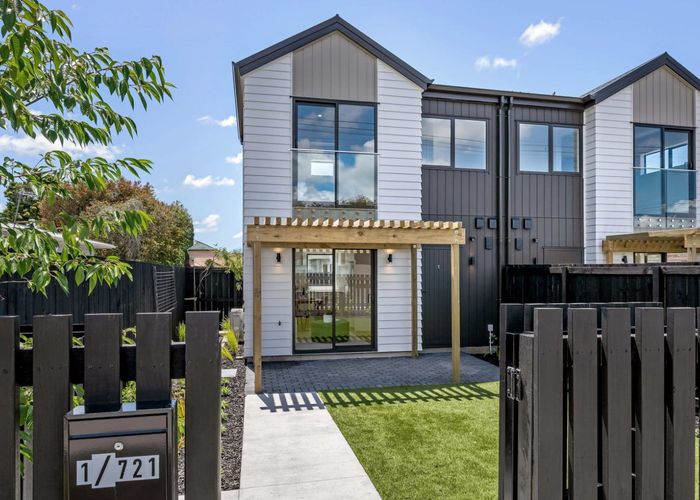  at 1/721 Te Atatu Road, Te Atatu Peninsula, Waitakere City, Auckland