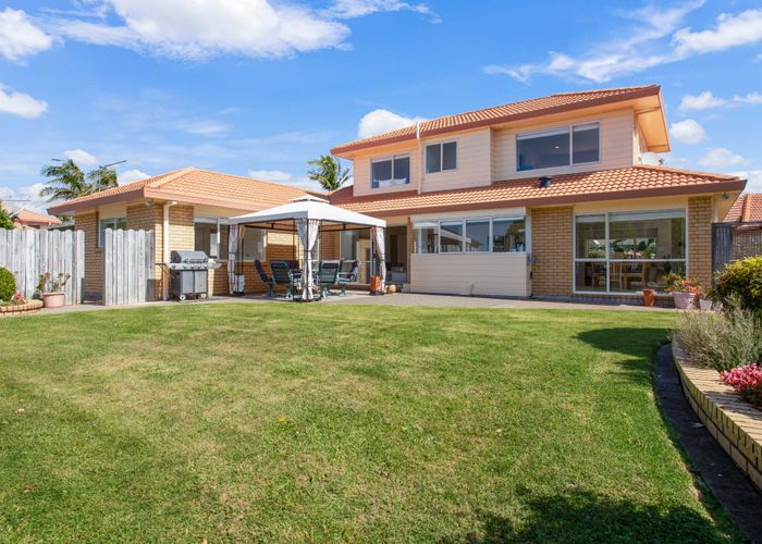  at 26 Yarlside Place, Northpark, Auckland
