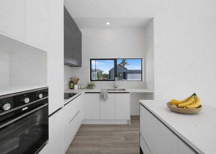  at 3 Mataikokako Loop, Kawakawa Bay, Manukau City, Auckland