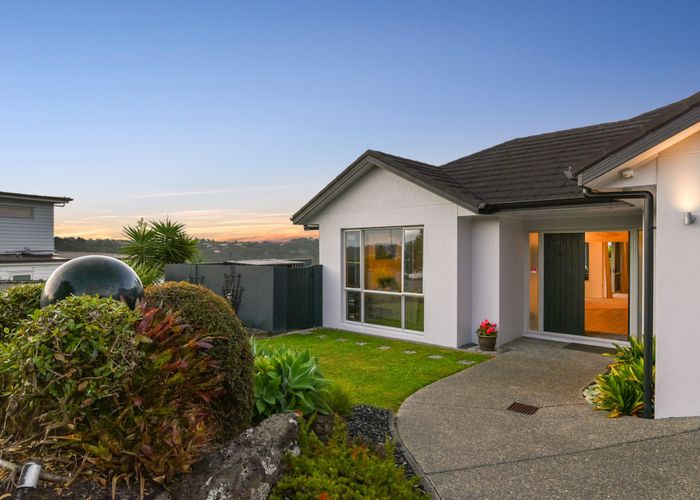  at 160 Kittiwake Drive, Schnapper Rock, Auckland