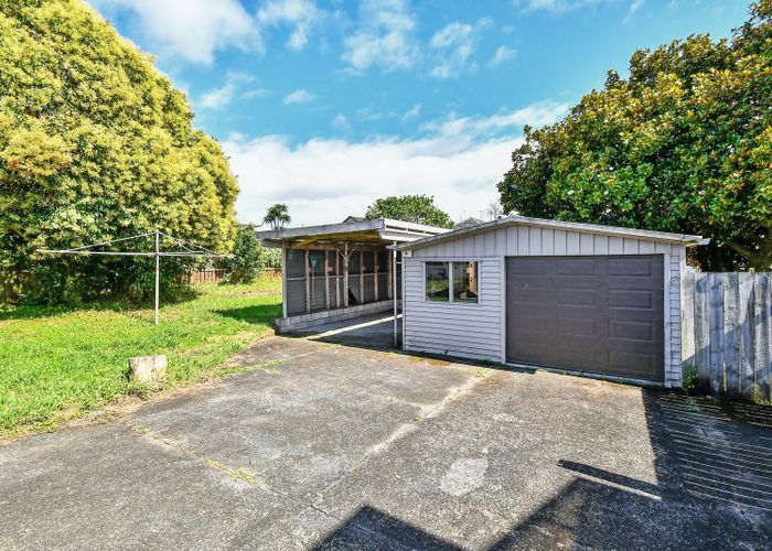  at 27 Royston Street, Rosehill, Papakura, Auckland