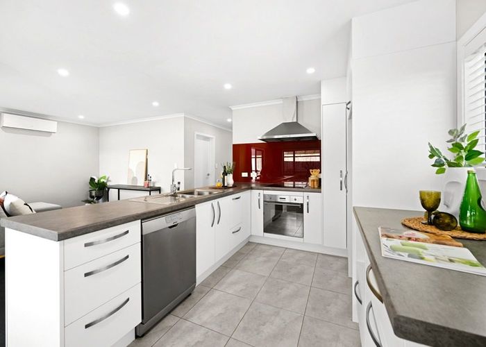  at 35 Tennille Street, Flagstaff, Hamilton