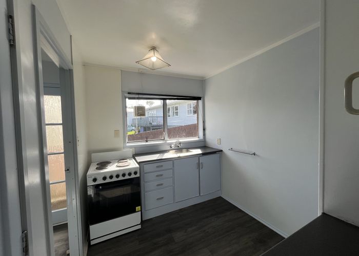  at 2/1 Leigh Terrace, Bayview, North Shore City, Auckland