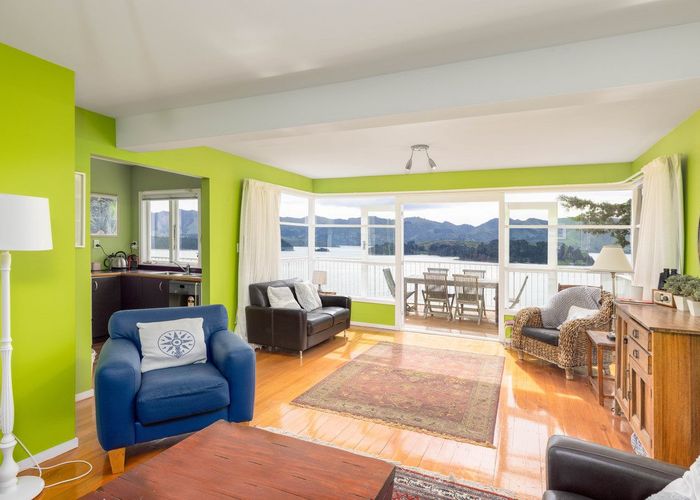  at 38 Bayview Road, Charteris Bay, Governors Bay