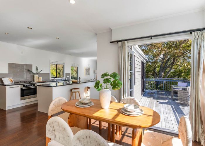  at 16 Mawson Avenue, Torbay, North Shore City, Auckland