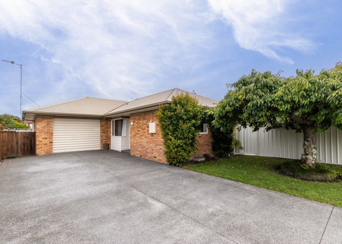  at 34 Avondale Road, Taradale, Napier, Hawke's Bay