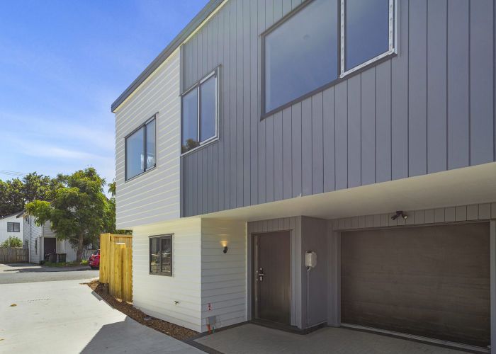  at Lot 2/13 Hilda Road, Mangere, Manukau City, Auckland