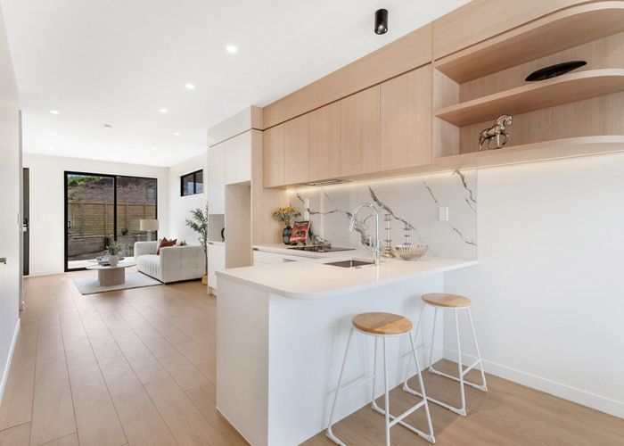  at 2/55 Tahetoka Street, Westgate, Waitakere City, Auckland