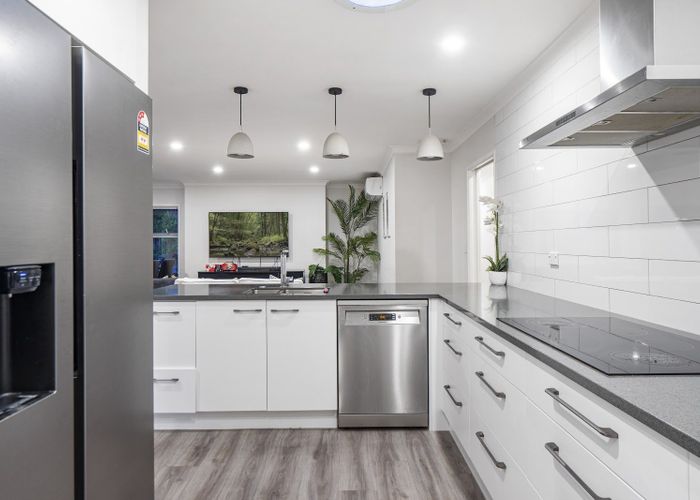  at 19 Puhirake Crescent, Pyes Pa, Tauranga