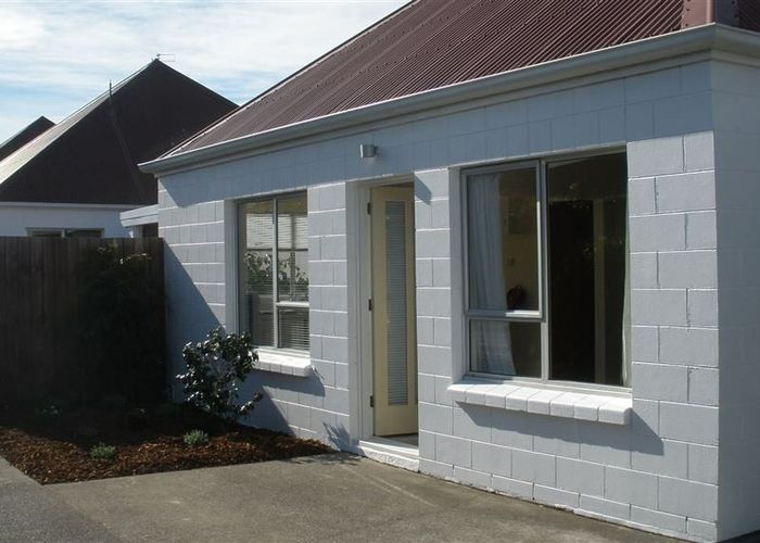 at 2/40 Gordon Avenue, St Albans, Christchurch