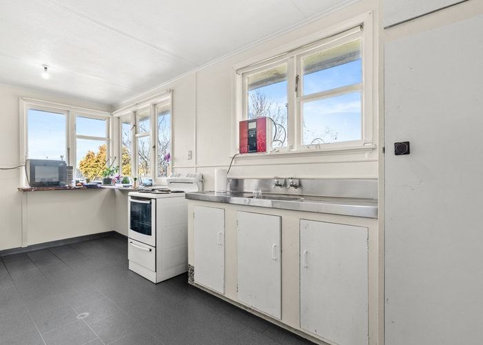  at 28 Kohekohe Street, MEREMERE, MERCER