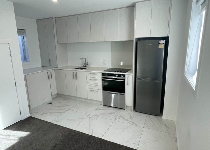  at 8/22 Denver Avenue, Sunnyvale, Waitakere City, Auckland