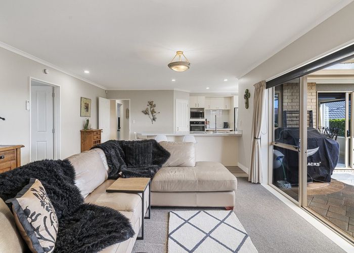  at 6 Downing Place, Welcome Bay, Tauranga, Bay Of Plenty