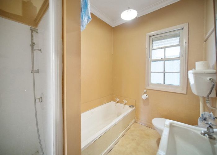  at 185 Richardson Road, Mount Roskill, Auckland City, Auckland