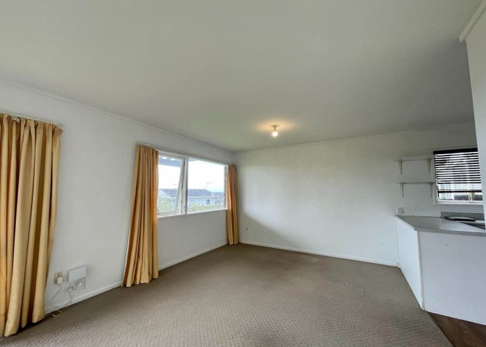  at 2/4 College Road, St Johns, Auckland