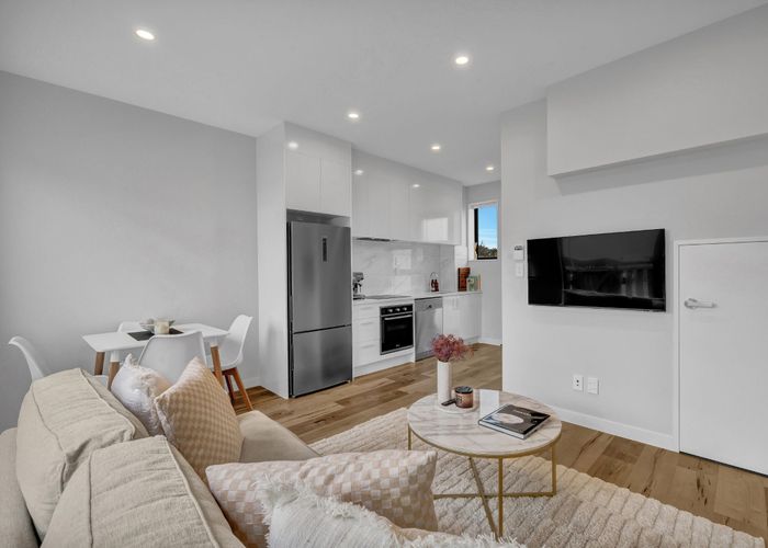  at 5/86 Fred Taylor Drive, Westgate, Waitakere City, Auckland