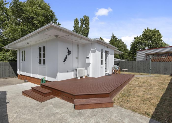  at 18 Young Grove, Stokes Valley, Lower Hutt