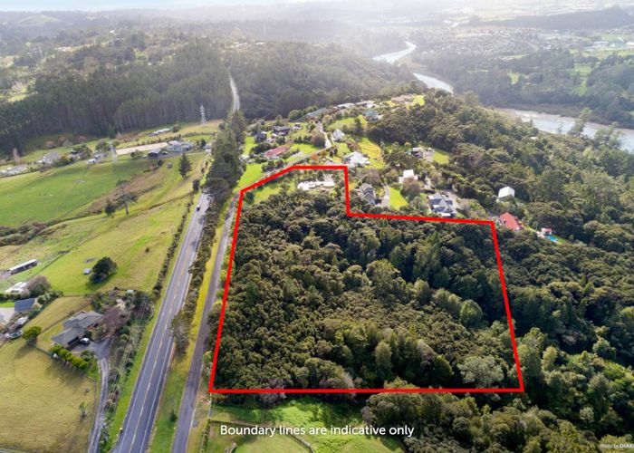  at 239 Paremoremo Road, Lucas Heights, Auckland