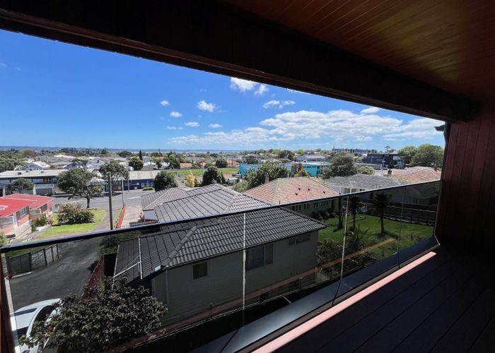  at 6/1026 New North Road, Mount Albert, Auckland City, Auckland