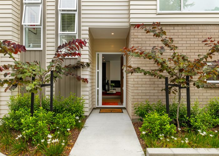  at 28 Humariri Street, Point Chevalier, Auckland