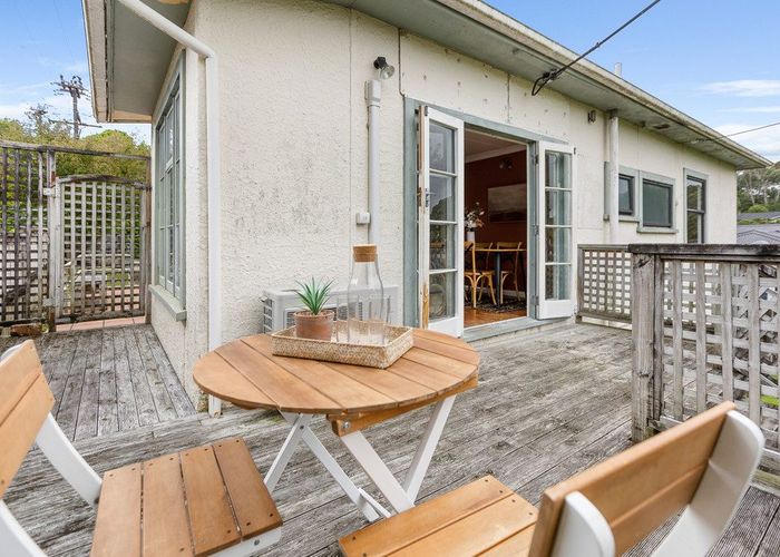  at 6 Awanui Street, Merrilands, New Plymouth
