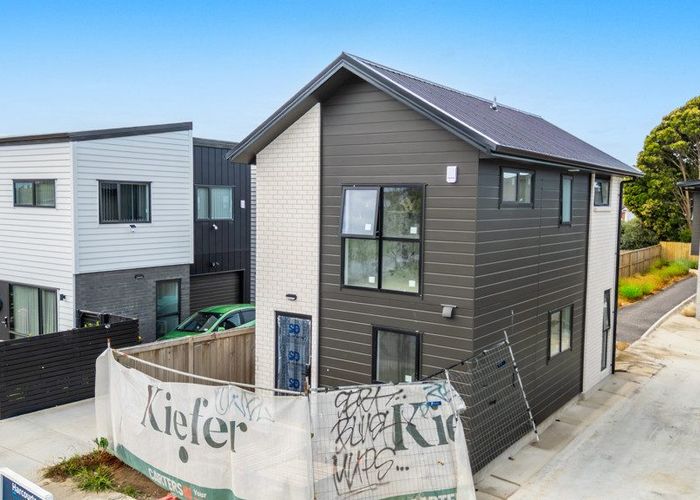  at 6 Weston Avenue, Papatoetoe, Manukau City, Auckland