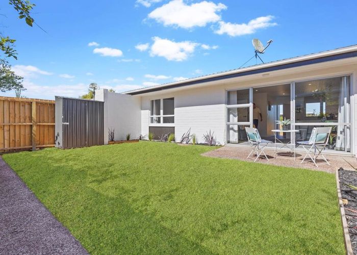  at 2/39 Oriana Avenue, Lynfield, Auckland