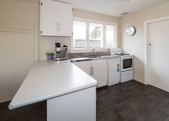  at 16 Charles Street, Allenton, Ashburton