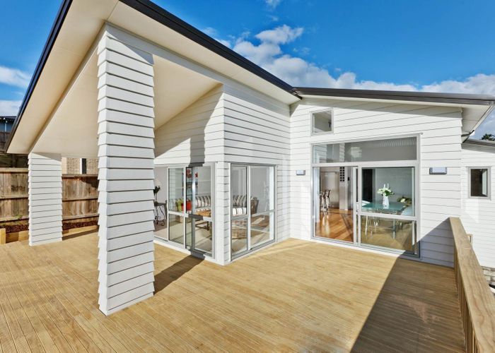 at 16 Bintulu Place, Albany, North Shore City, Auckland