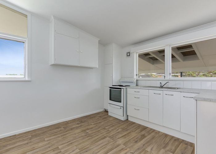  at 33 McBurney Place, Mangere East, Manukau City, Auckland