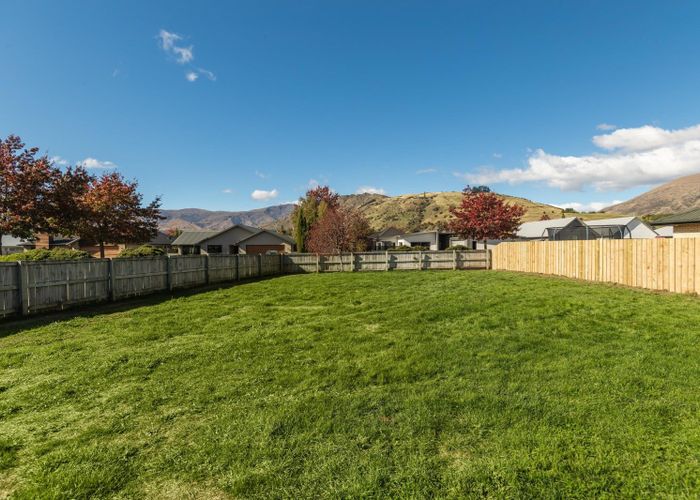  at 14 Coburn Place, LAKE HAYES, QUEENSTOWN
