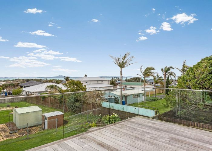  at 70 Seventh View Avenue, Beachlands, Manukau City, Auckland